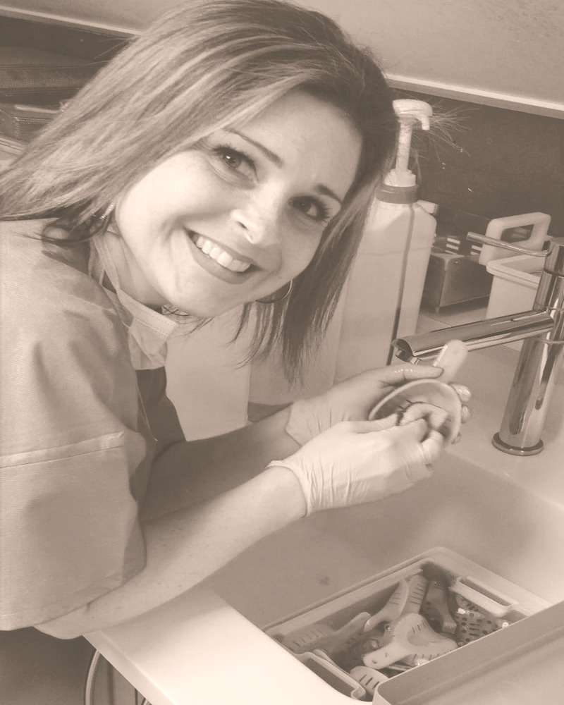 Portrait de Ruth Billoud, assistante dentaire professionnelle